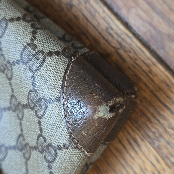 Authentic Gucci Monogram Canvas Purse - Picture 5 of 11